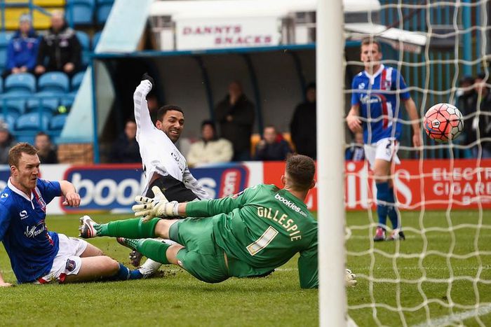 ___4628109___https:______static.pulse.com.gh___webservice___escenic___binary___4628109___2016___1___31___18___aaron-lennon-cropped_u9siegzm46px15ko4gjk3w7zw_1