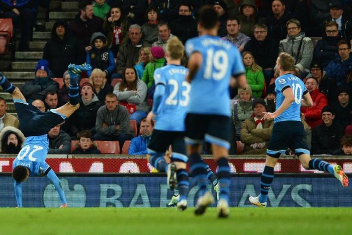 ___4934037___https:______static.pulse.com.gh___webservice___escenic___binary___4934037___2016___4___19___4___dele-alli-harry-kane-cropped_qo9vp9sbz80p16raa73rx176o