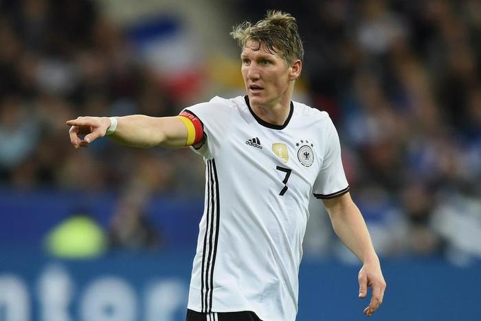 ___4836189___https:______static.pulse.com.gh___webservice___escenic___binary___4836189___2016___3___22___20___bastian-schweinsteiger-cropped_4ufcuc3g0p4g1r467lhall48u