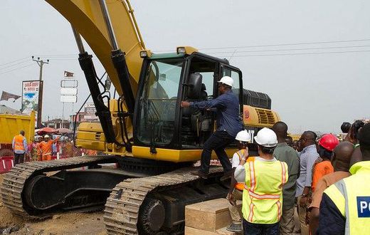 President Mahama breaks ground for work to commence