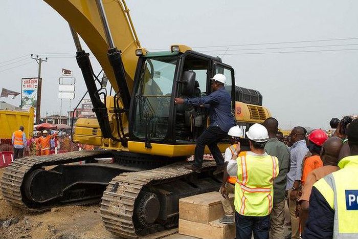 President Mahama breaks ground for work to commence