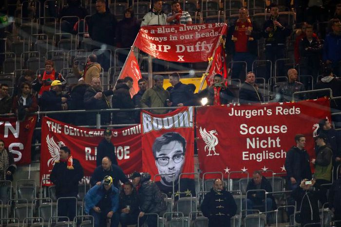 ___4897494___https:______static.pulse.com.gh___webservice___escenic___binary___4897494___2016___4___8___17___liverpool-fans-dortmund-cropped_15zpypclm1z0s19dixok0qt3xi_2