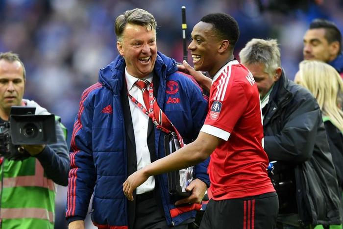 ___4953311___https:______static.pulse.com.gh___webservice___escenic___binary___4953311___2016___4___24___2___louisvangaal-cropped_1ekrf09kvnpg5zql4nevylk7x