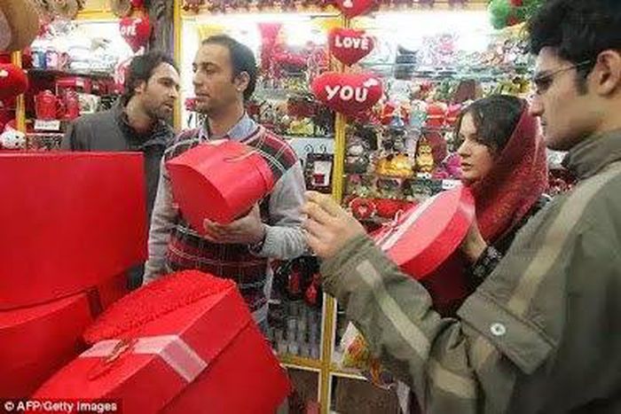 Islamic nations ban celebration of Valentines day