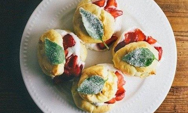 ___4753948___https:______static.pulse.com.gh___webservice___escenic___binary___4753948___2016___3___2___16___strawberry+inspired+breakfast