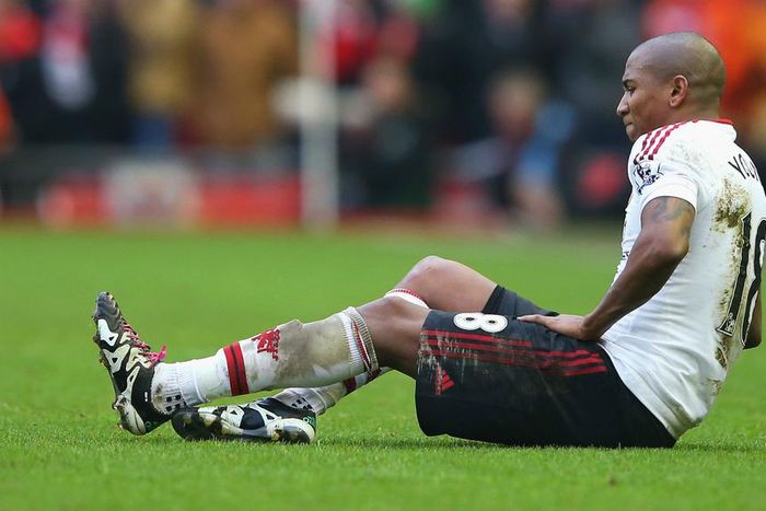 ___4593182___https:______static.pulse.com.gh___webservice___escenic___binary___4593182___2016___1___22___15___ashley-young-cropped_w2f2t534hab41l2c9nj8qjmdx_1