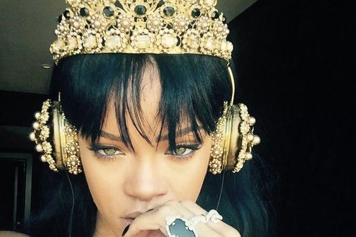 Rihanna in new selfie