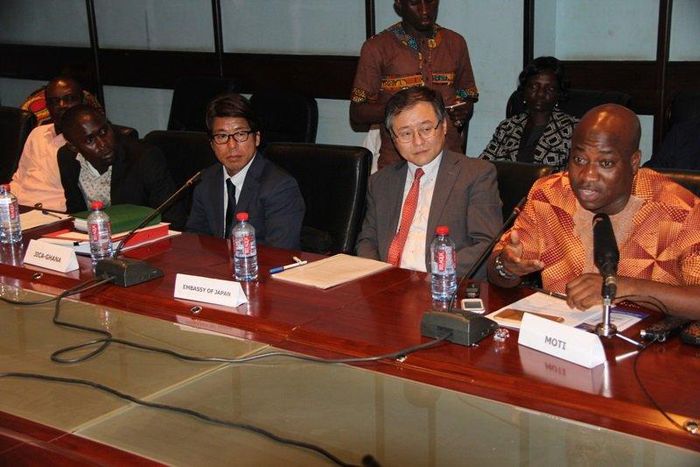 Deputy Minister of Trade and Industry, Mr. Muntala Mohammed(right)