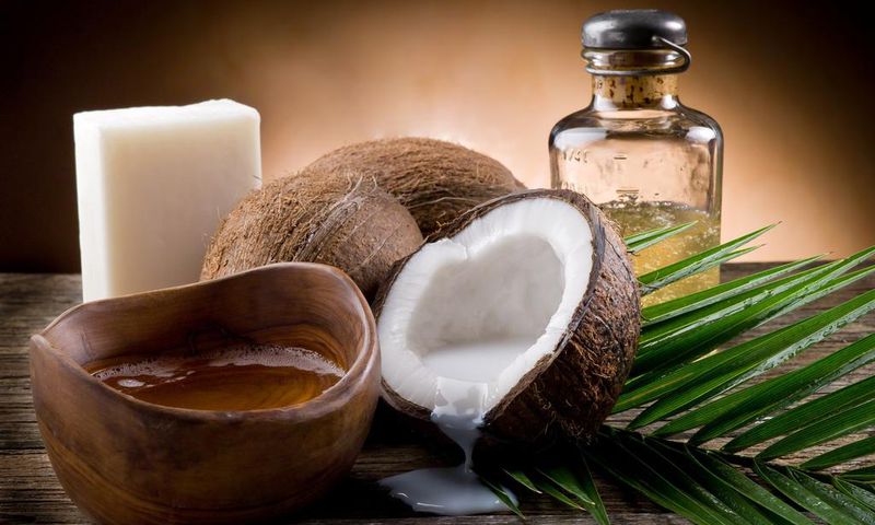 ___4544864___https:______static.pulse.com.gh___webservice___escenic___binary___4544864___2016___1___11___12___Coconut_Oil