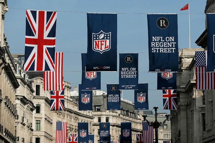 ___4653907___https:______static.pulse.com.gh___webservice___escenic___binary___4653907___2016___2___5___22___nfl-banners-in-london_1e7qhcd83mdbb1xx2y39zs0h0x