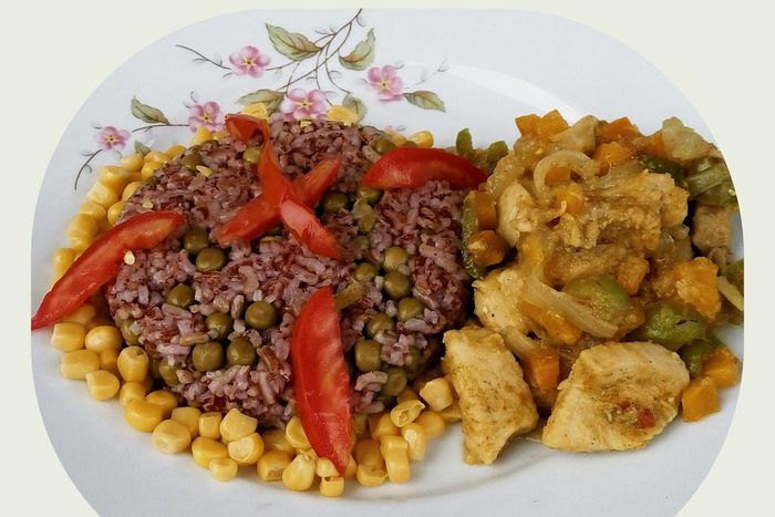 Pea brown rice with sauteed veggies and chicken breast