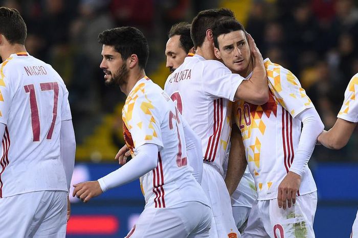 ___4850637___https:______static.pulse.com.gh___webservice___escenic___binary___4850637___2016___3___27___13___aritz-aduriz-cropped_wsxj1kwseyh418f4uif2hmahv_2