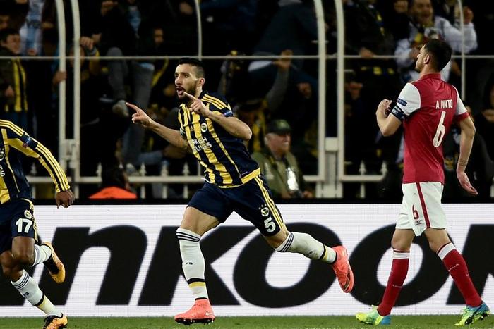 ___4807595___https:______static.pulse.com.gh___webservice___escenic___binary___4807595___2016___3___16___1___fenerbahce-cropped_kzjbhs41iyws1jw9zp1hui621