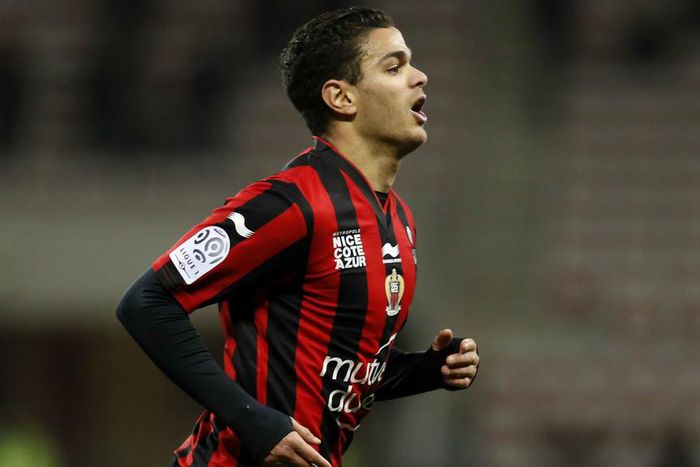 ___4667302___https:______static.pulse.com.gh___webservice___escenic___binary___4667302___2016___2___10___0___hatembenarfa-crpped_q6gsa77le56s165qjz1boc7vw