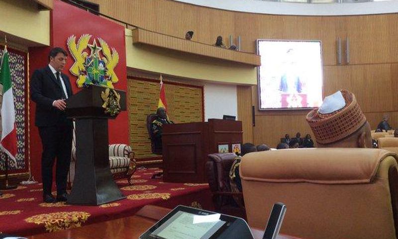 Matteo Renzi addressing Ghana's Parliament