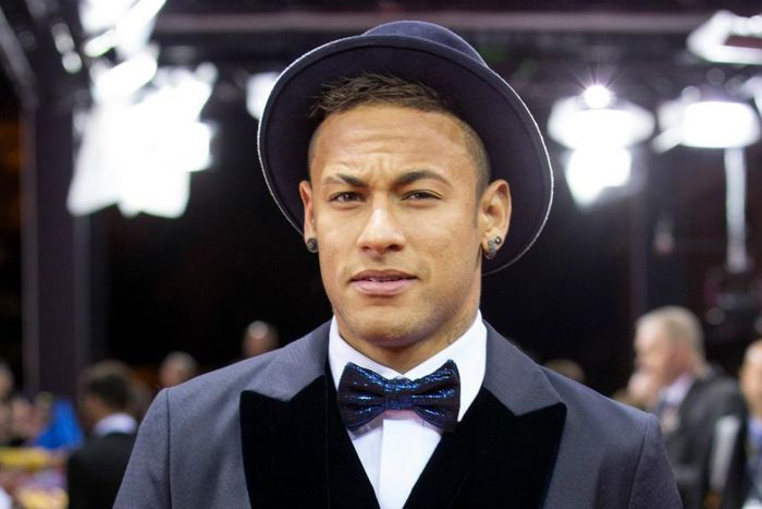 ___4590103___https:______static.pulse.com.gh___webservice___escenic___binary___4590103___2016___1___22___1___neymar-cropped_mcurpxbwt7yj1ro55l94m3k4q