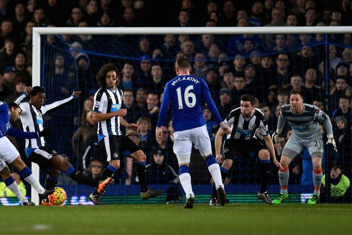 ___4643852___https:______static.pulse.com.gh___webservice___escenic___binary___4643852___2016___2___3___23___aaronlennon-cropped_1wxmsbdp459a1to4bfv47ssms