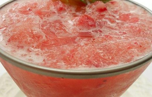 Strawberry-orange juice smoothie