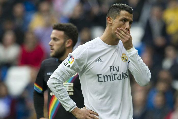 ___4551541___https:______static.pulse.com.gh___webservice___escenic___binary___4551541___2016___1___13___1___cristianoronaldo-cropped_1d7cuy976elrw17cpdkapnm08k_2