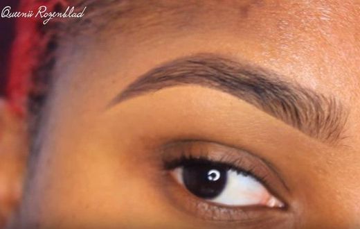 Pencils can be used to achieve natural looking brows