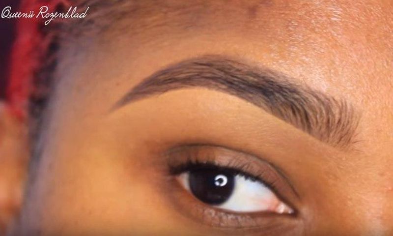 Pencils can be used to achieve natural looking brows
