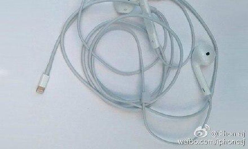 Leaked image of Apple EarPod with Lighning connector