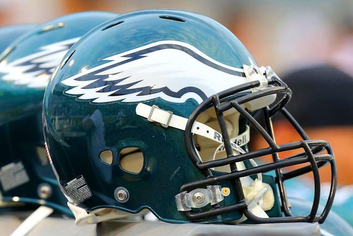 ___4942071___https:______static.pulse.com.gh___webservice___escenic___binary___4942071___2016___4___20___23___eagles-helmets_11d6qr9mmgxpe1cpw3rfj6qp8g