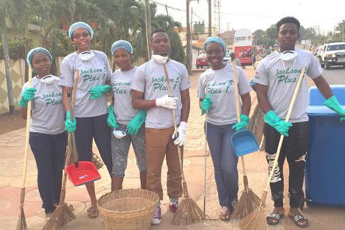 Students of Lancaster University clean-up part the Jungle Avenue, American House