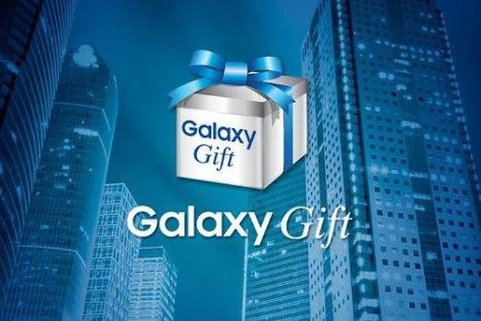 Samsung is no stranger to giving away a lot of freebies with its premium smartphones, and this time around it's no different.