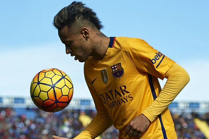 ___4661544___https:______static.pulse.com.gh___webservice___escenic___binary___4661544___2016___4___20___16___neymar-cropped_10fs0bkabadrd1xb0xpkjfb9m1