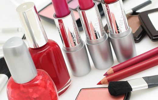 ___4558237___https:______static.pulse.com.gh___webservice___escenic___binary___4558237___2016___1___14___13___makeup2_1