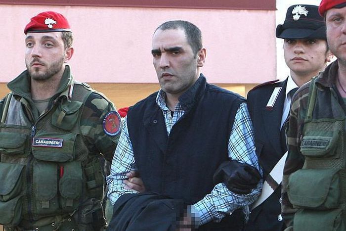 Italy police raid mafia cocaine lab near Naples