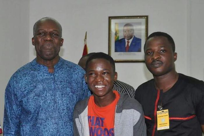 Veep [left] hosted Abraham Attah [middle] at the Flagstaff House