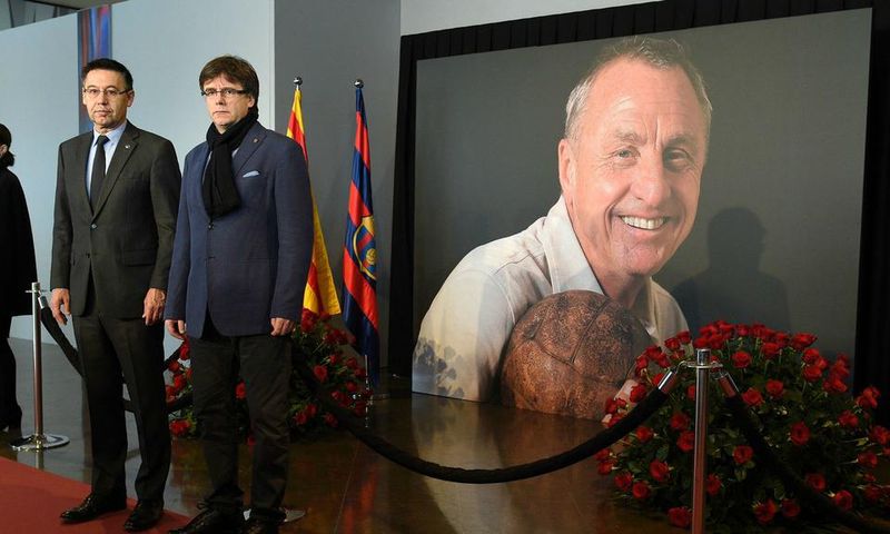 ___4849126___https:______static.pulse.com.gh___webservice___escenic___binary___4849126___2016___3___26___16___johan-cruyff-memorial-cropped_plmncjrcko0h15a5ncx4k3klv_2