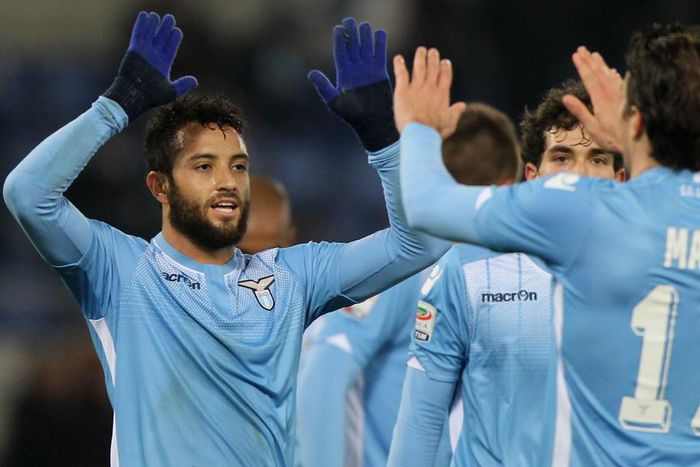 ___4677181___https:______static.pulse.com.gh___webservice___escenic___binary___4677181___2016___2___11___23___lazio-players-celebrate-during-verona-win_sbx1l8wa58j71j2w73mo9jpgo