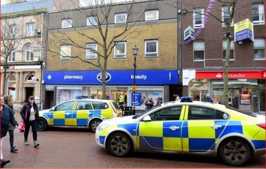 50-yr-old man slits his own throat in supermarket after they refused to give him methadone