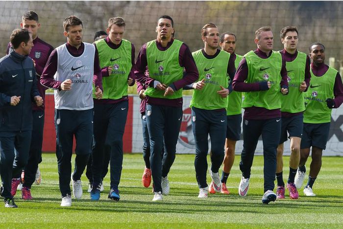 ___4581313___https:______static.pulse.com.gh___webservice___escenic___binary___4581313___2016___1___20___13___england-cropped_2c6hw6sh0f4m15l7vd20cbks0_1