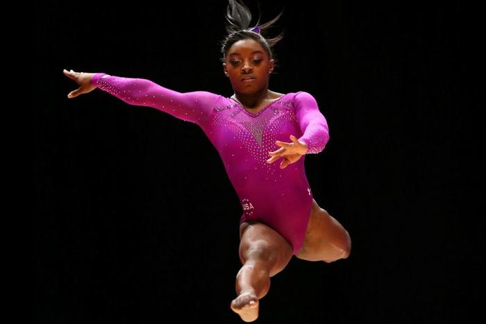 ___4862327___https:______static.pulse.com.gh___webservice___escenic___binary___4862327___2016___3___30___19___simone-biles-cropped_106czmu6a13aq15efsep5ttjvy
