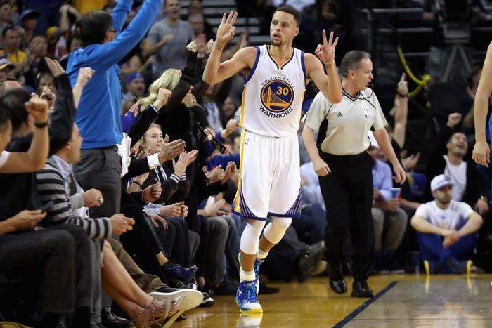 ___4760557___https:______static.pulse.com.gh___webservice___escenic___binary___4760557___2016___3___4___11___stephencurry-cropped_n95i3x5e1apo1bk435tojv8vo_2