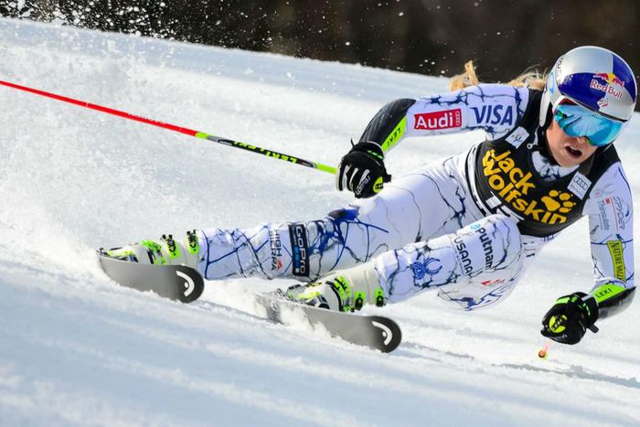 ___4625433___https:______static.pulse.com.gh___webservice___escenic___binary___4625433___2016___1___30___19___lindseyvonn-cropped_13agnzwb2a6wv115h6tacpfku6_2