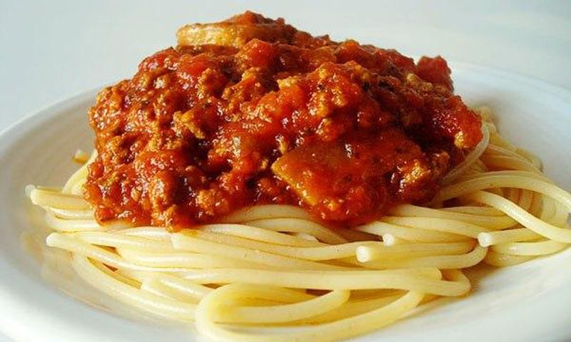 Spaghetti sauce with beef