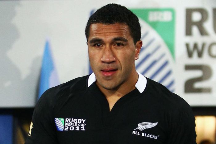 ___4847468___https:______static.pulse.com.gh___webservice___escenic___binary___4847468___2016___3___25___23___mils-muliaina-cropped_1iaf1zks24bta1o7c1lmqkkk4b