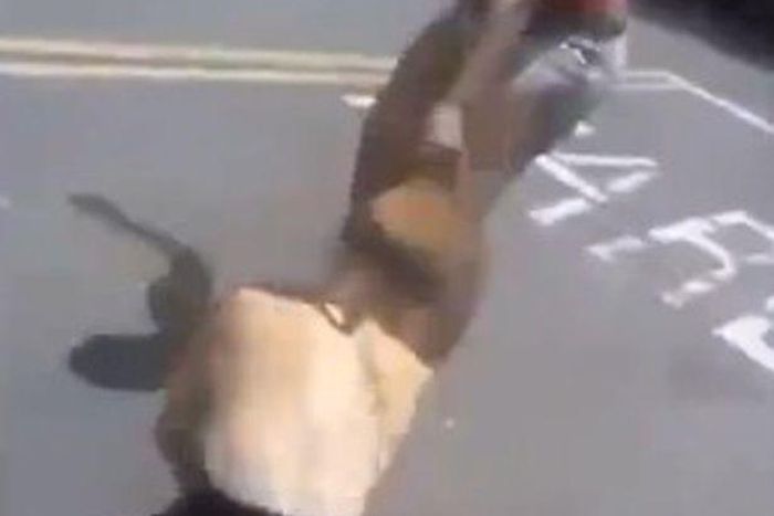 ___4569956___https:______static.pulse.com.gh___webservice___escenic___binary___4569956___2016___1___18___10___Mistress-Beaten-Up-and-Thrown-off-Bridge-by-Enraged-Wife