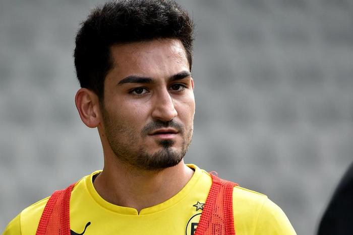___4883891___https:______static.pulse.com.gh___webservice___escenic___binary___4883891___2016___4___5___16___ilkaygundogan-cropped_aneqy6pmkfs51e82nfswos99t_2