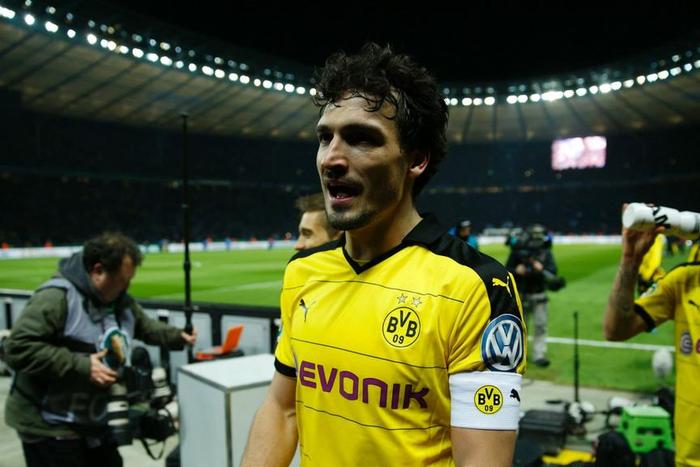___4942351___https:______static.pulse.com.gh___webservice___escenic___binary___4942351___2016___4___21___0___matshummels-cropped_ph1fs88zvtzl1grffcn2pdaad_2