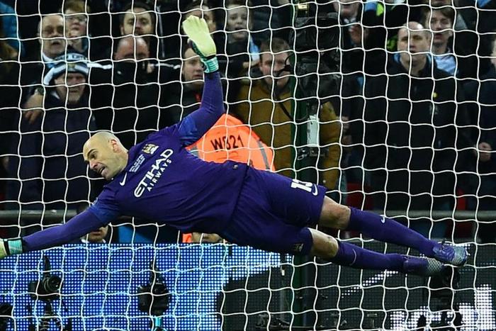 ___4829762___https:______static.pulse.com.gh___webservice___escenic___binary___4829762___2016___3___21___17___willy-caballero-cropped_cm3e25ce0ks610lmso9u2zeet