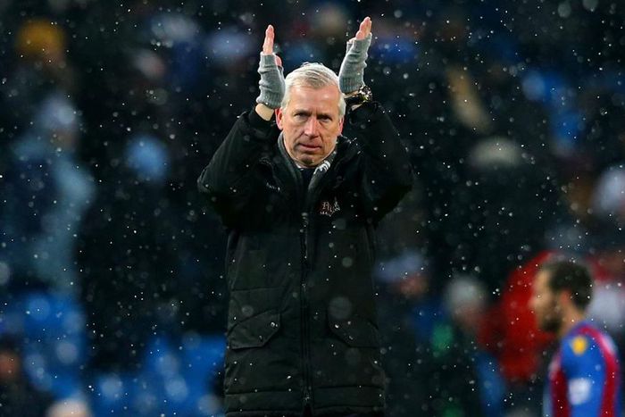 ___4589543___https:______static.pulse.com.gh___webservice___escenic___binary___4589543___2016___1___21___20___alanpardew-cropped_1b8wpznoz7za41tu8nhu2rw2u5