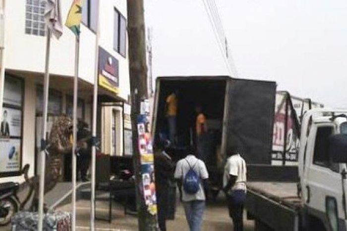 Police bombarded with complaints from customers