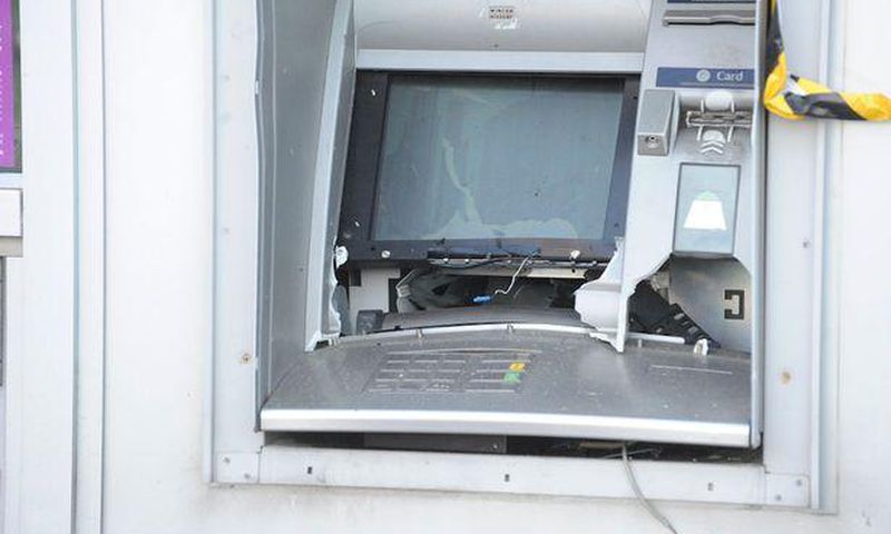Thieves blow up building to steal ATM