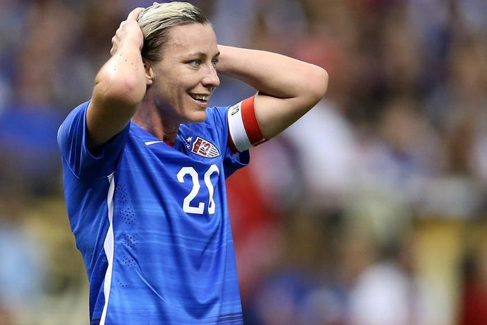 ___4876404___https:______static.pulse.com.gh___webservice___escenic___binary___4876404___2016___4___3___22___abbywambach-cropped_18jxxpskina1p1n8gaigyce268